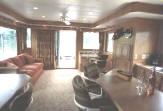 Sharpe Houseboat - living area
